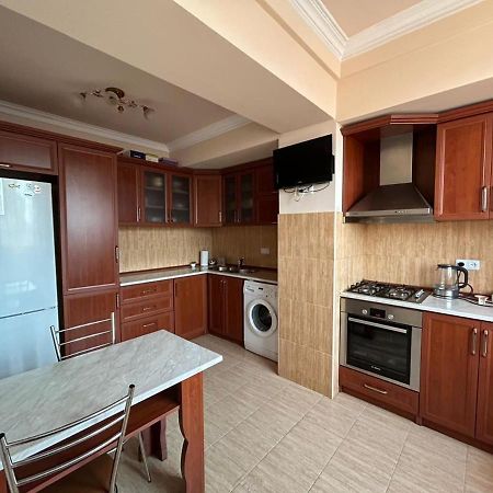 Lesi Apartament Jerevan Exteriör bild