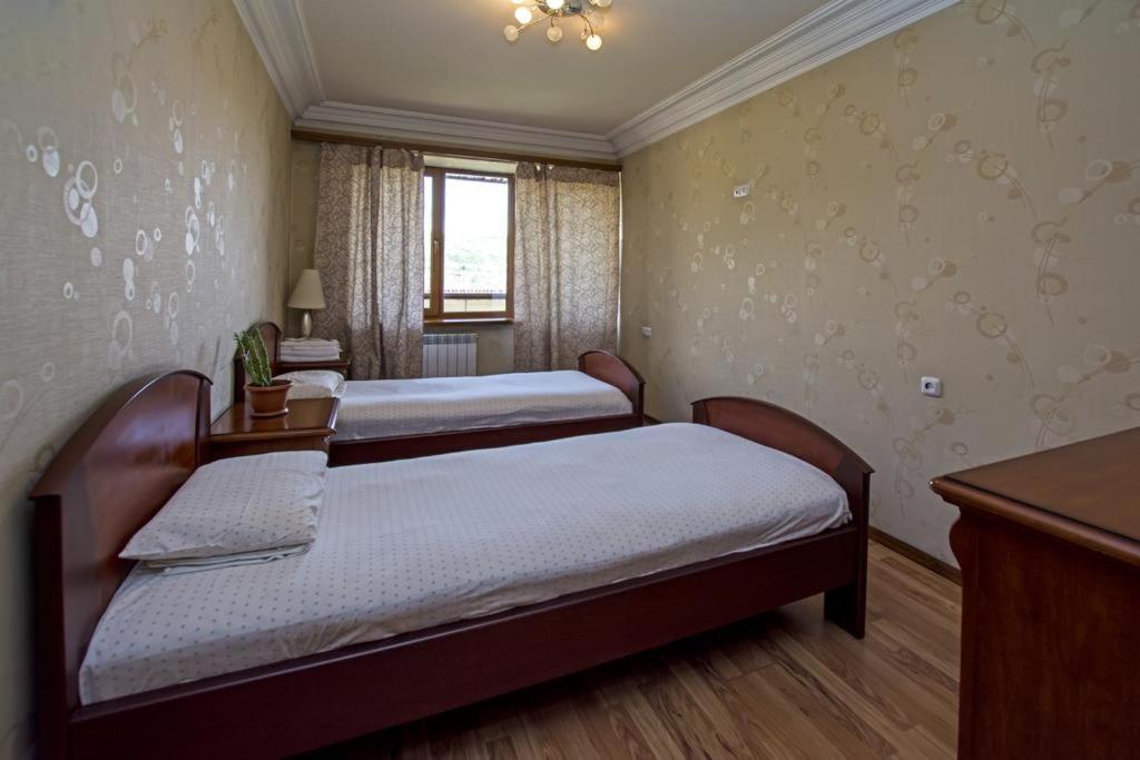 Lesi Apartament Jerevan Exteriör bild